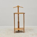 1561 8013 VALET STAND